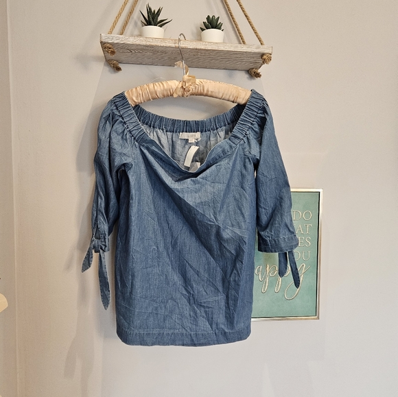 LOFT Blue off shoulder top NWT - Picture 9 of 13